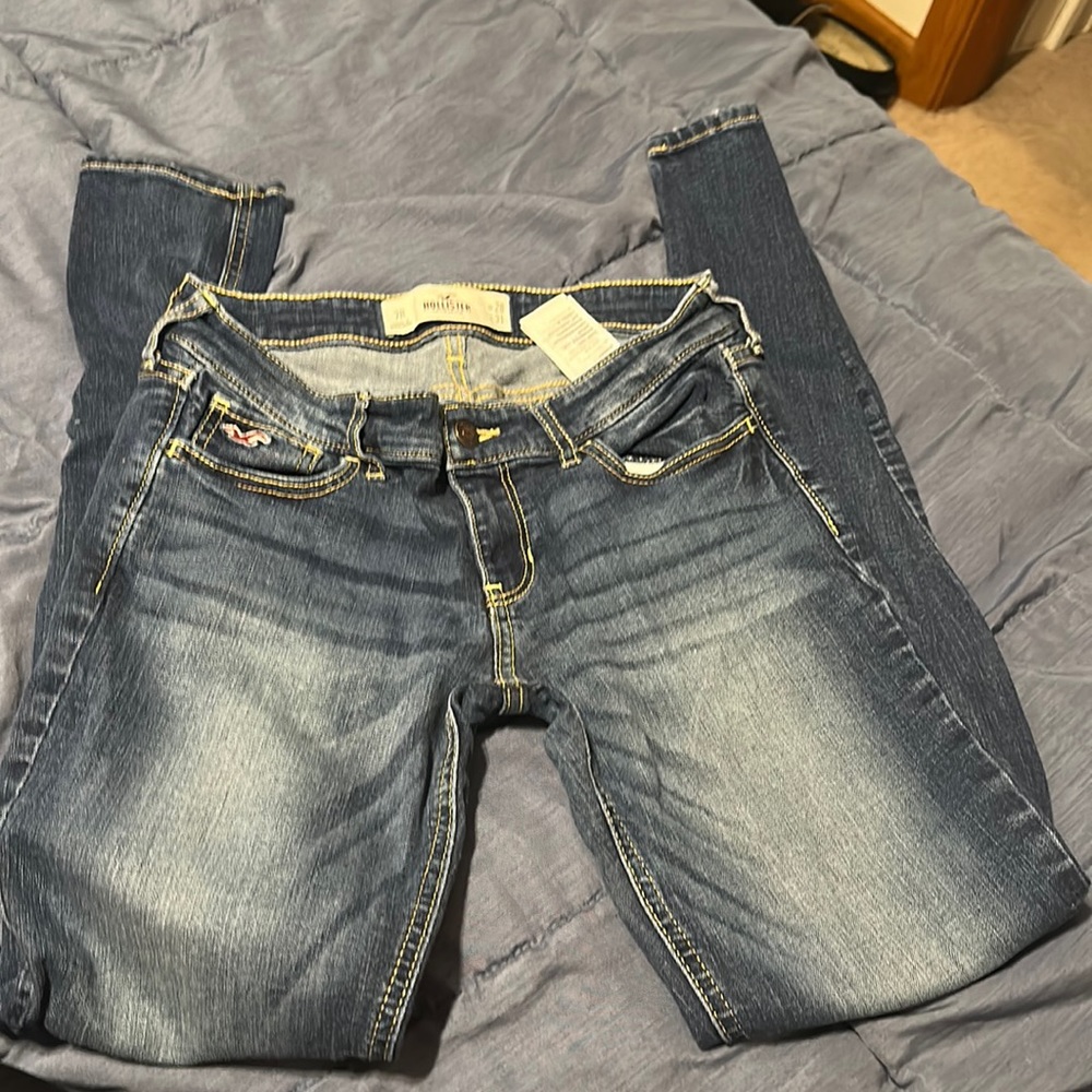Hollister 7R